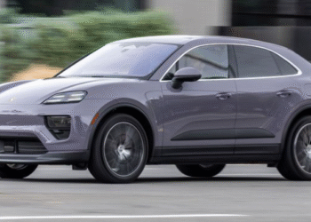 بورش ماكان 4S الكهربائية 2025: هاتشباك خارقة في هيكل SUV