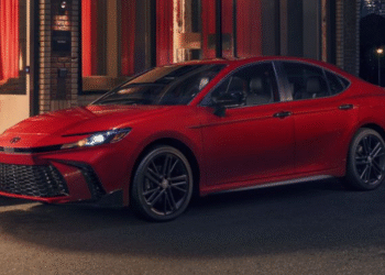 تويوتا كامري 2026: كل ما تريد معرفته عنها و إصدار “نايت شيد” المواصفات والاسعار